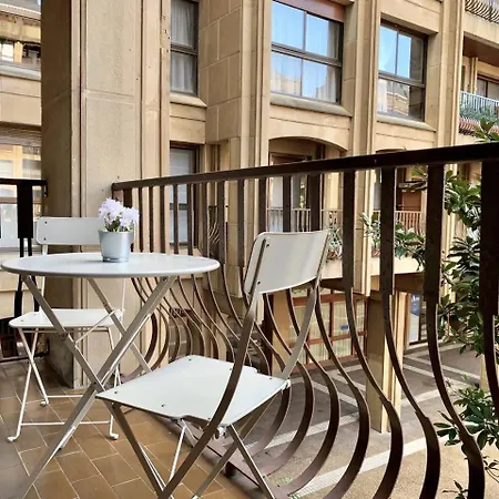 Apartamento Agradable Con Parking En Gros San Sebastián