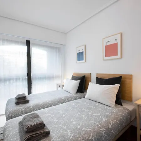 Agradable Con Parking En Gros *